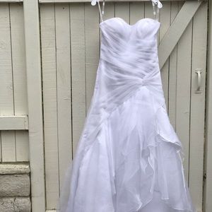 Strapless Wedding Dress (White)